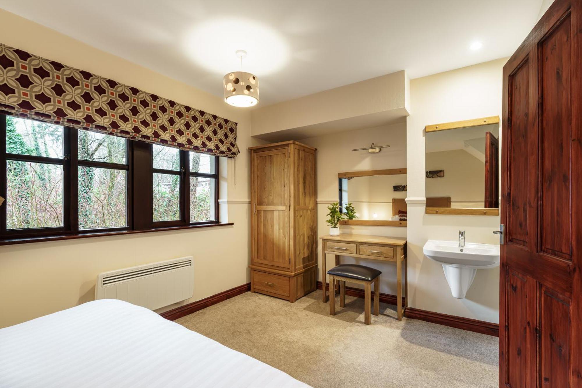 2 Bedroom Lake District Cottage At Windermere Marina Village Bowness-on-Windermere Εξωτερικό φωτογραφία